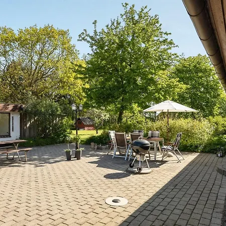 Iiro - 2-5km From The Sea By Interhome בית נופש